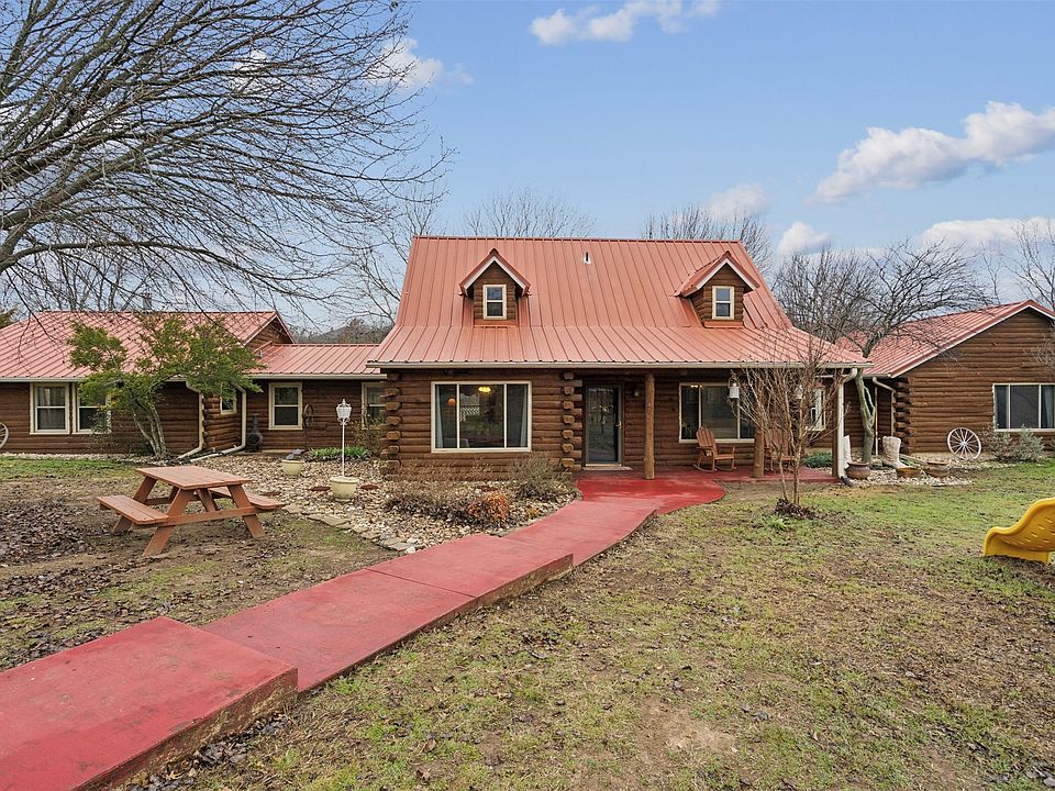 1st image of 641 Arroyo Dr