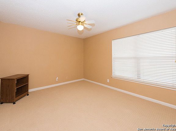 4th image of 16202 Walnut Creek Dr