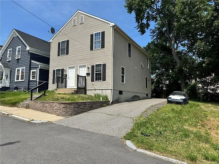 180 Berkshire St — Photo 1