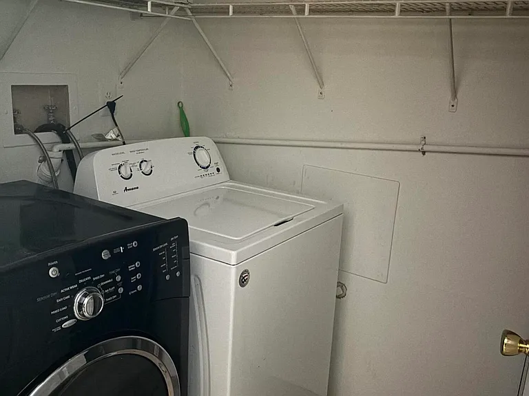 14-1 Providence Ct — Photo 13