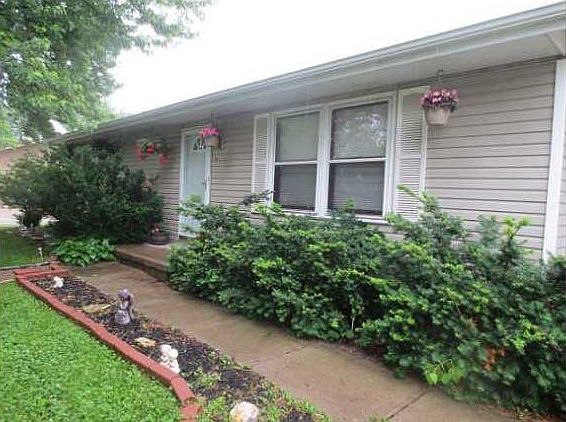 1st image of 717 Crestwood Dr #715