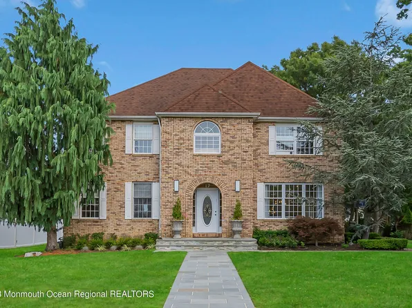 17 Georgetown Road, Eatontown, NJ 07724