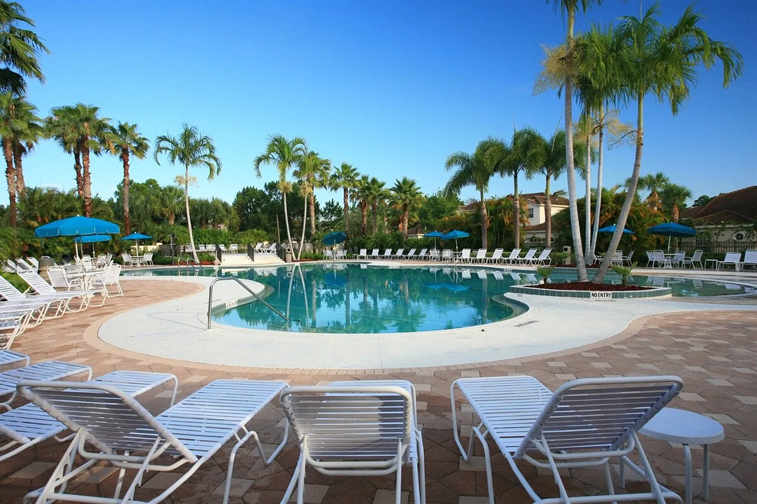1 bed, 1.0 bath, $1,922 — Photo 4