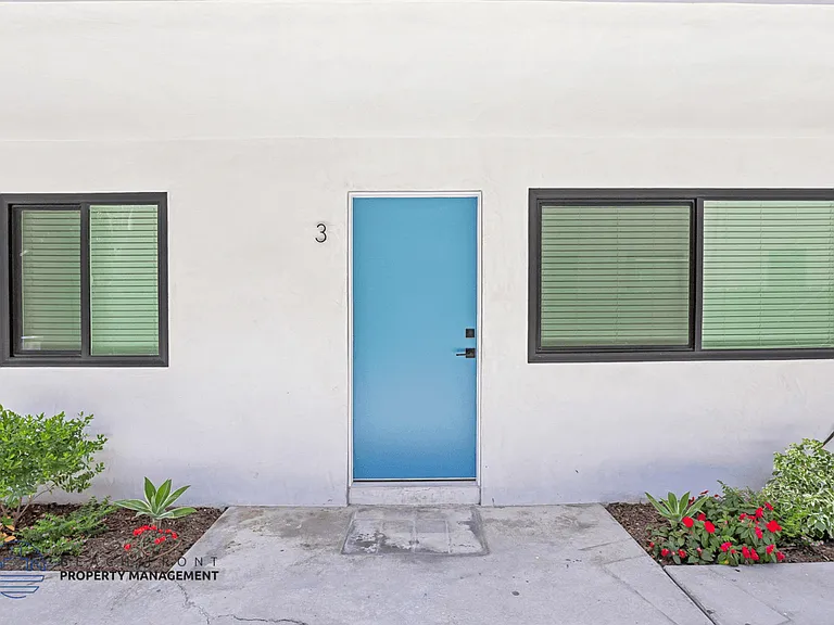 1230 E. 1st St. — Photo 14