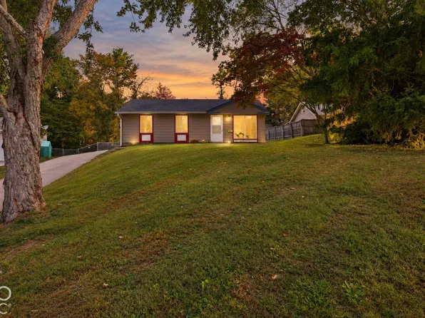 3 Fairlane Ct E, Danville, IN 46122