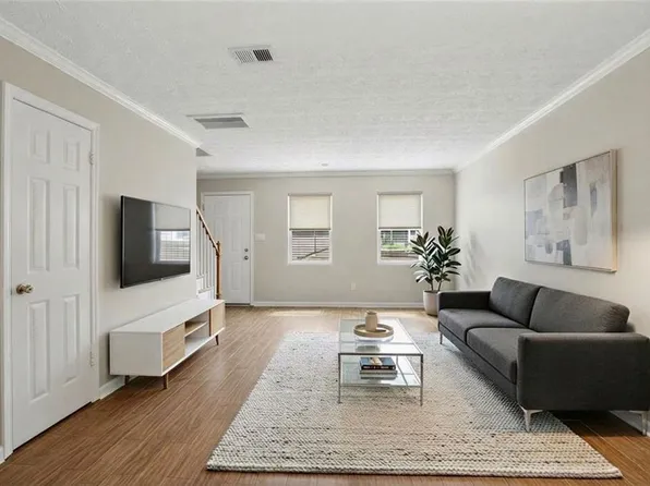 215 Winding River Dr Unit F, Sandy Springs, GA 30350