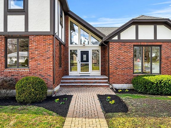 2nd image of 55 Azalea Rd