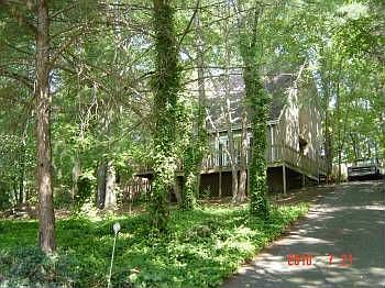 2nd image of 107 Eastview Dr