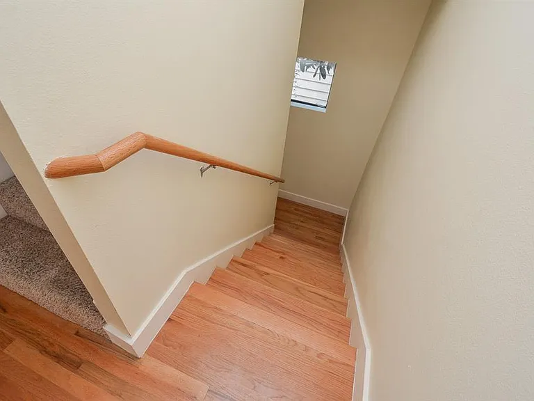 4122 Spencer St — Photo 10