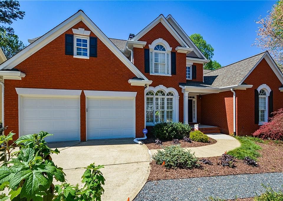 1st image of 404 Smithfield Ct SE