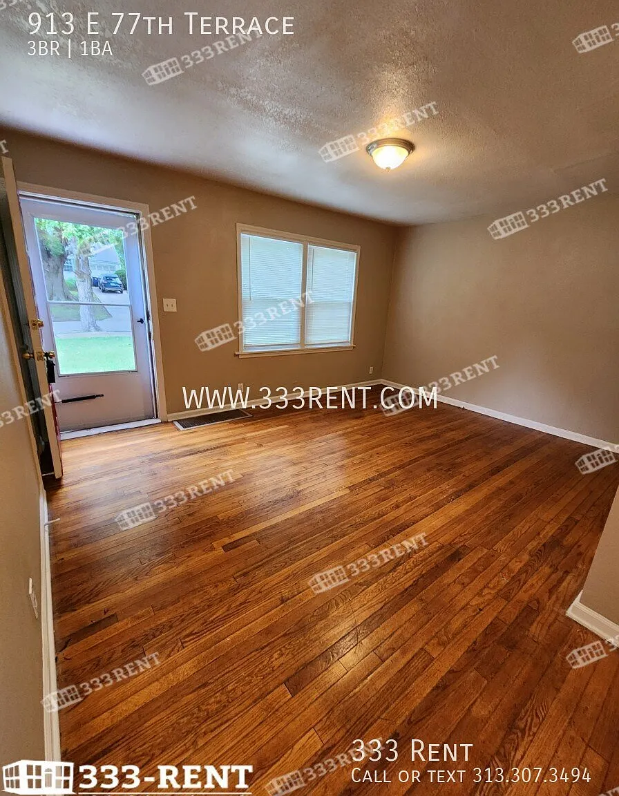 Get ready to fall in love with this lovely house! — Photo 3