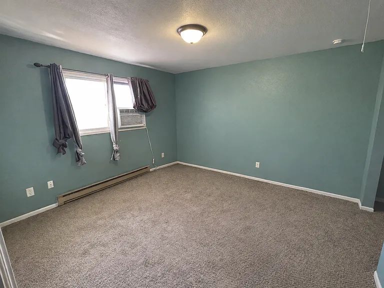 2601 Orchard Pl — Photo 4