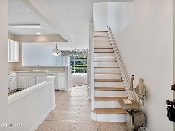 3rd image of 7468 RED CRANE Lane