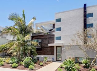 523 S Broadway #A, Redondo Beach, CA 90277
