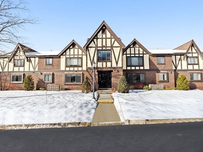 4 Royal Lake Dr APT 3, Braintree, MA, 02184