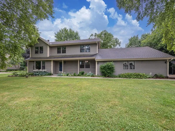 W233S5269 Cottontail TRAIL, Waukesha, WI 53189