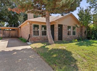 2806 London Ct, Euless, TX 76039