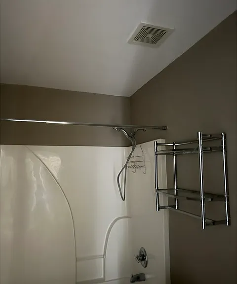 4928 Grant Dr — Photo 3