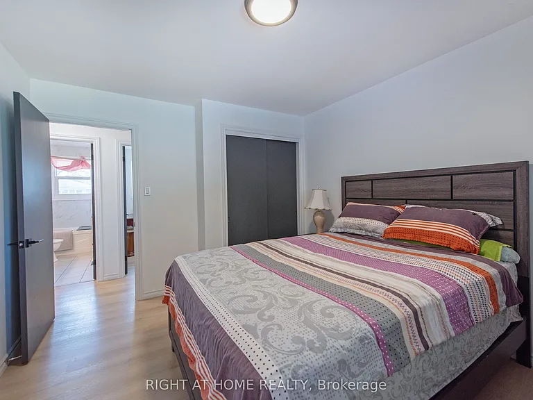 69 Alayne Cres — Photo 17