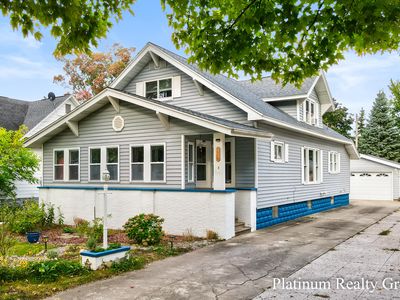 1270 Palmer Ave, Muskegon, MI, 49441