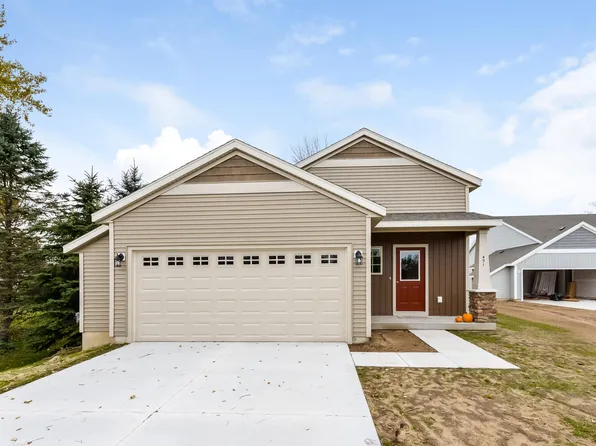 19 Carrie St, Sparta, MI 49345