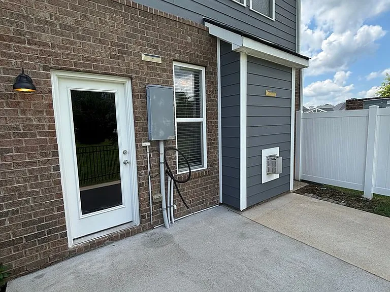 3240 Brookberry Ln — Photo 39