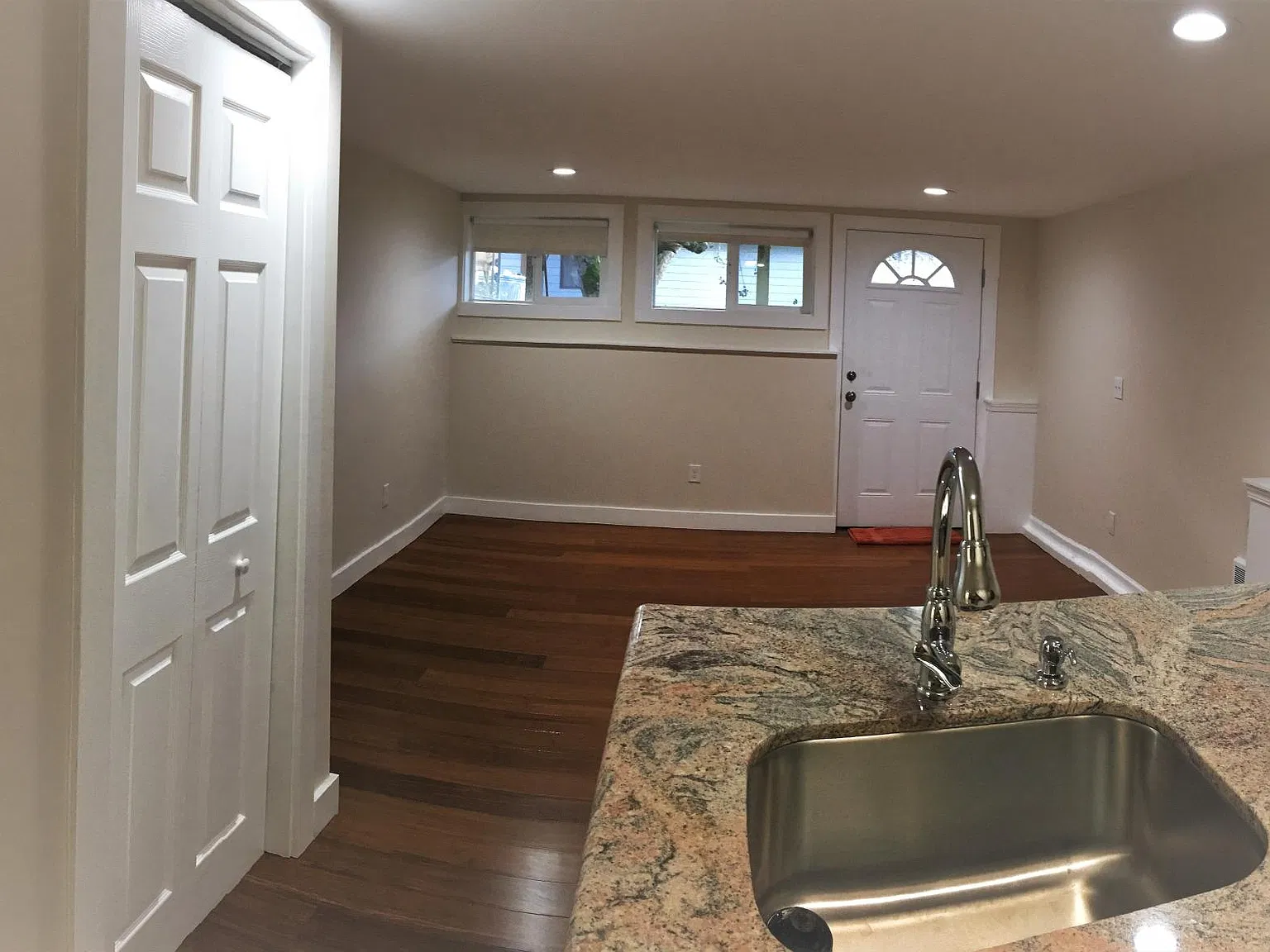 Studio, 330 sqft, $1,700 — Photo 3