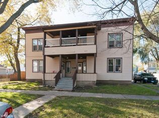 633 Concord St #2N, Aurora, IL 60505