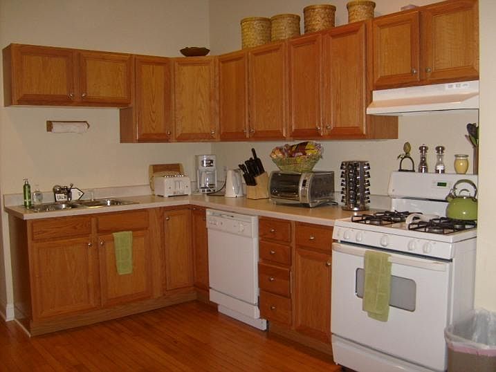 1st image of 3528 N Elston Ave #2