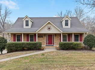 2401 Chris Dr, Clarksville, TN 37043