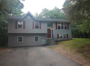 792 Cook Hill Rd, Killingly, CT 06239