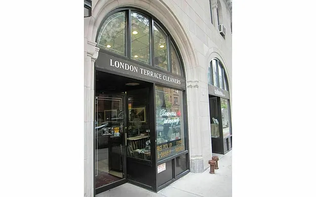 Sold by Douglas Elliman | media 26