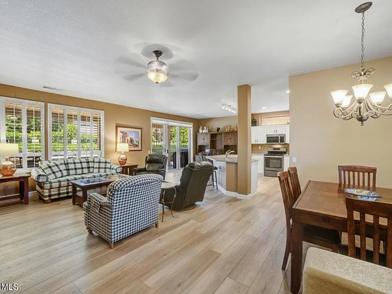 15164 W Carbine Way — Photo 2