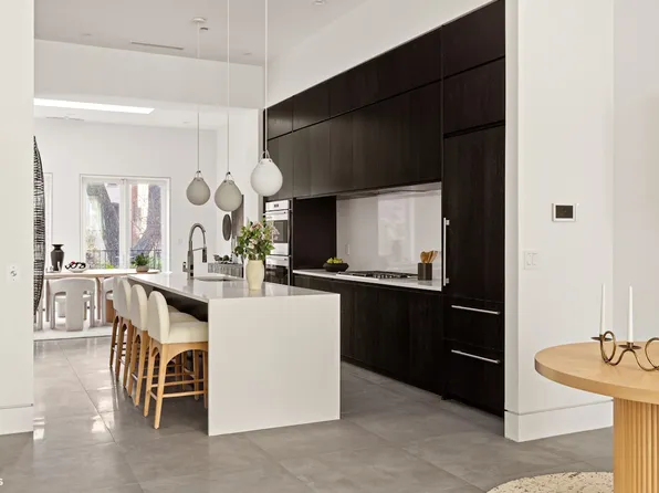 49 East 126th Street image 3 of 9
