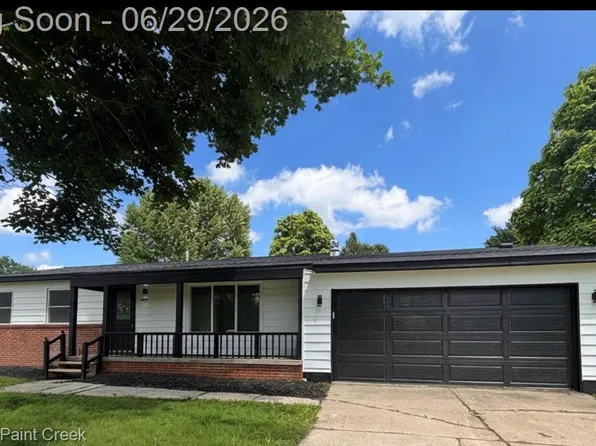 5143 Todd St, Grand Blanc, MI 48439