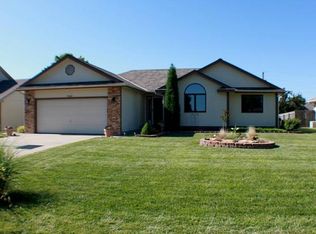 7446 SW Bingham Rd, Topeka, KS 66614