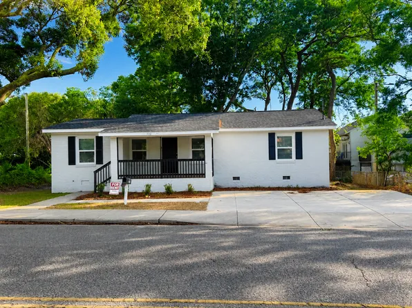 303 17th Ave S, Myrtle Beach, SC 29577