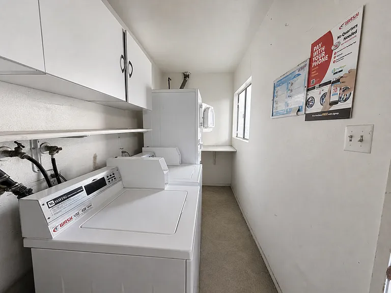 2401 Marshallfield Ln #KA — Photo 13