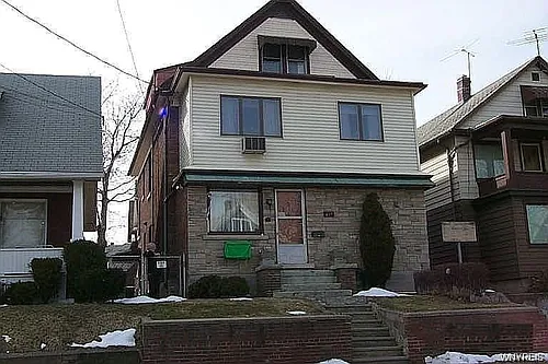 412 16th St Photo 1