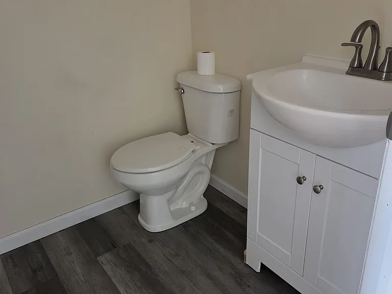 49 Nolan Dr #9H — Photo 2