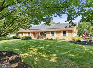 1050 Fiddlers Rd, Chambersburg, PA 17202
