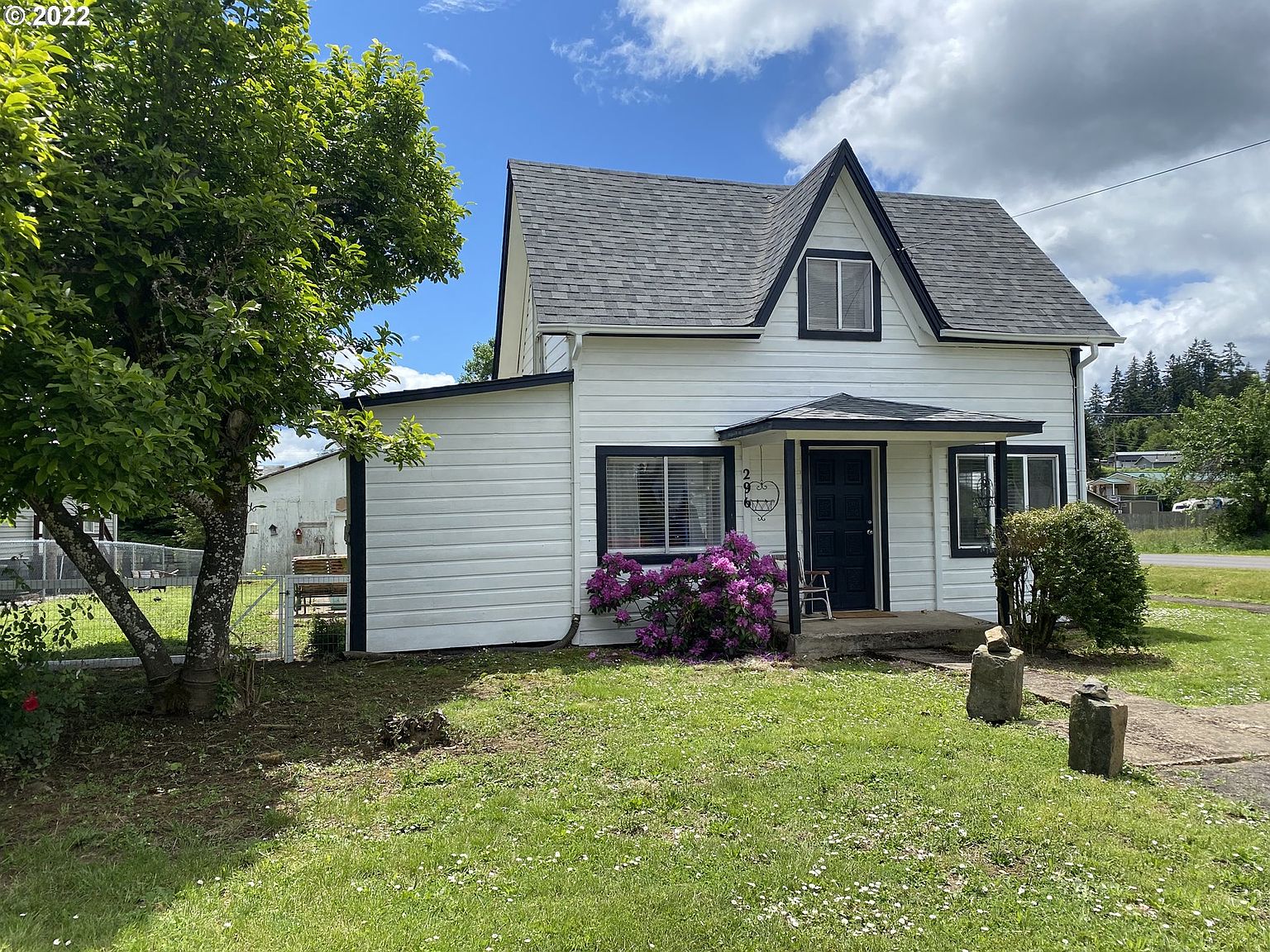 296 Applegate Ave, Yoncalla, OR 97499 Zillow