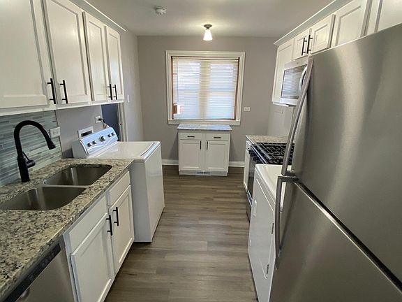 3rd image of 17222 Park Ave