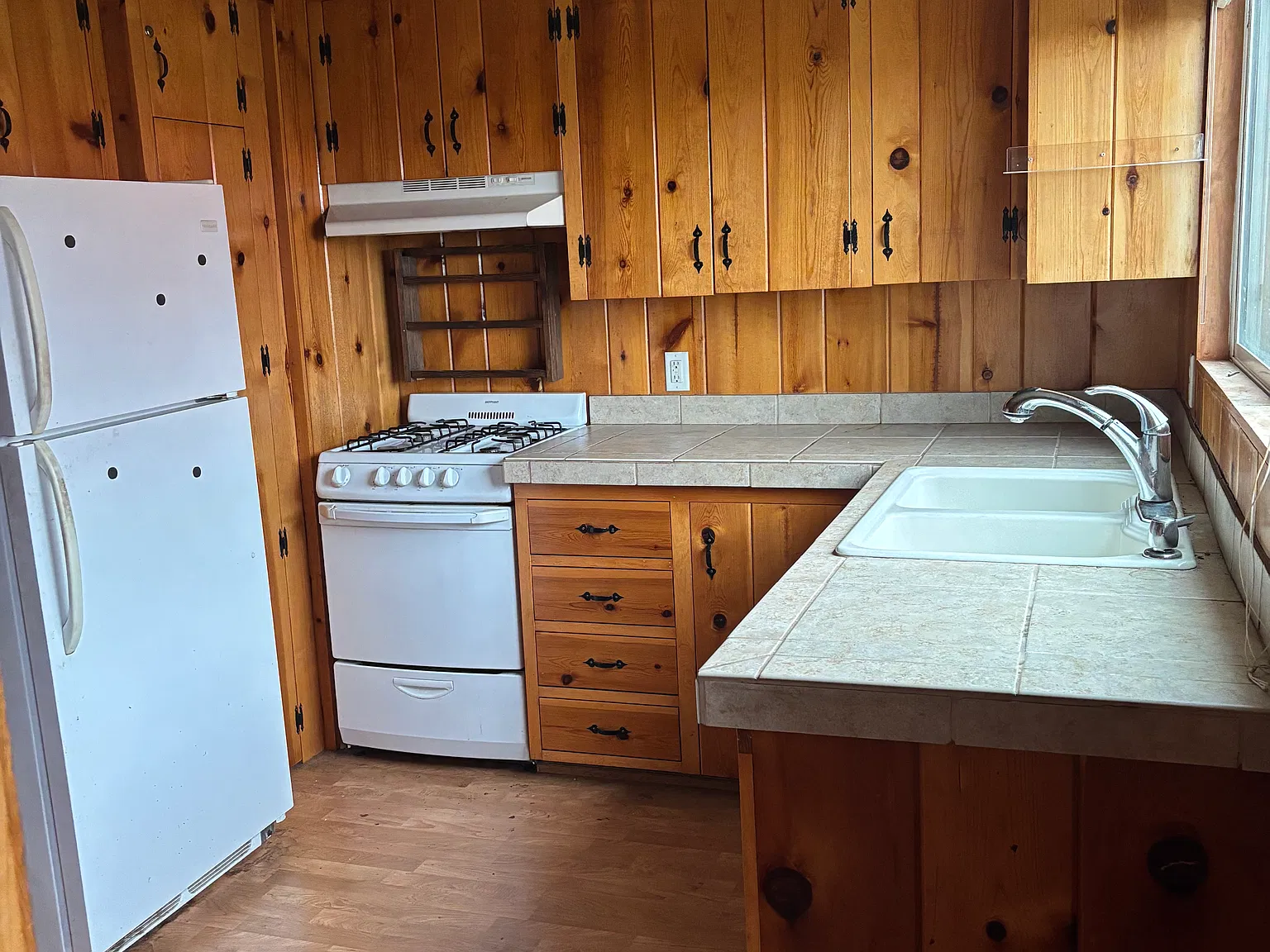 2 bed, 1.5 bath, 1500 sqft, $1,350 — Photo 4
