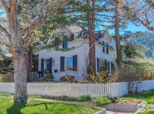 879 7th St, Boulder, CO 80302