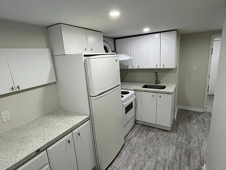 105 Wye Valley Rd — Photo 6