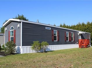 18 Valiant Dr #A, Coventry, RI 02816