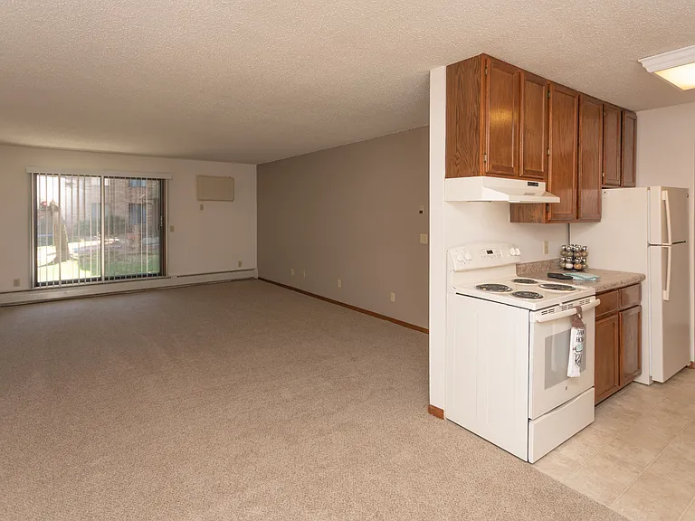 Eagle Ridge Apartments — Photo 37