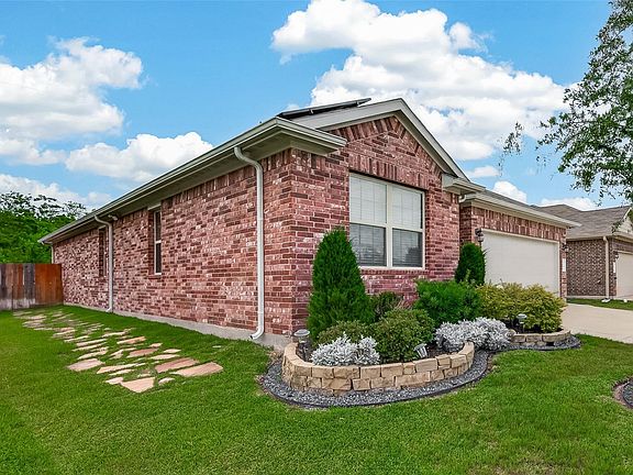 2nd image of 6043 Purple Iris St
