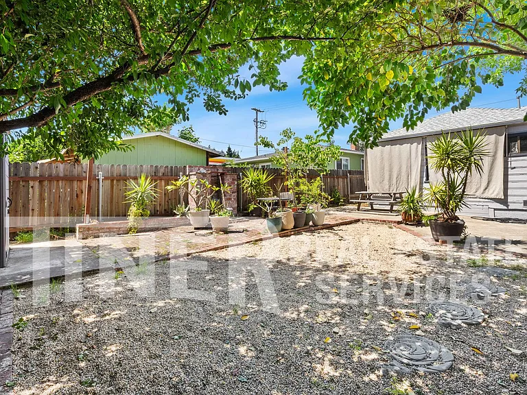 2908 12th Ave — Photo 24